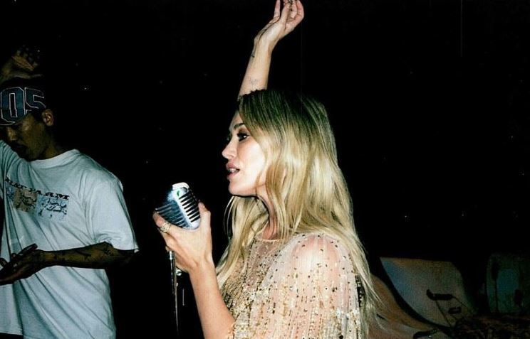 힐러리 더프, 10년 만에 무대 복귀…내년 1월 토론토 공연 확정 - CKNNews 이미지